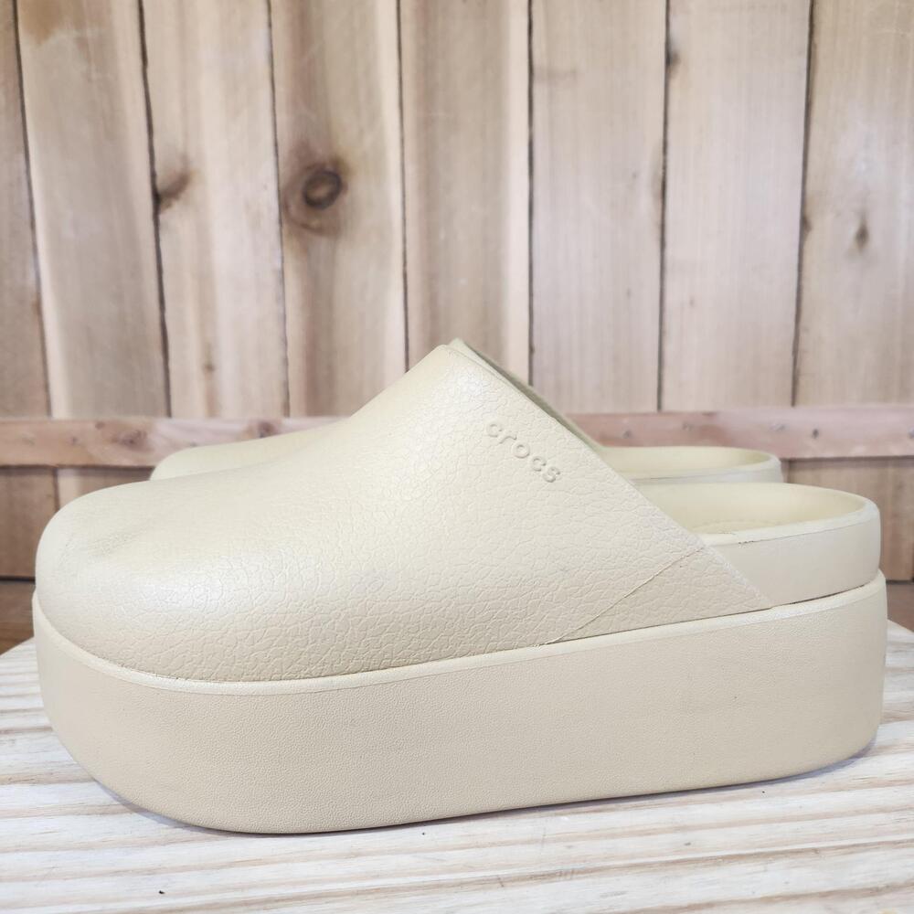 Crocs Dylan Platform Clog Shoes Womens 8 Beige Slip On Comfort Lightweight
